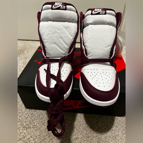 Air Jordan 1 Retro High in Bordeaux White - Picture 6 of 6
